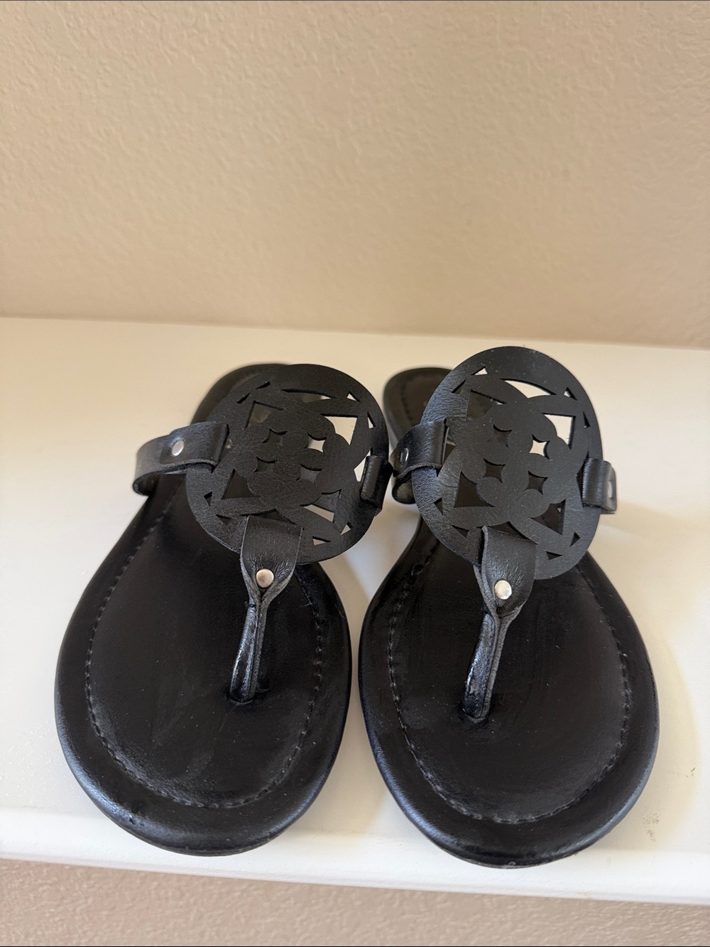 Leather Cutout T-Strap Sandals in Black